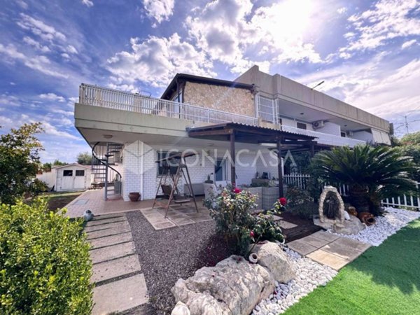 casa indipendente in vendita a Noicattaro