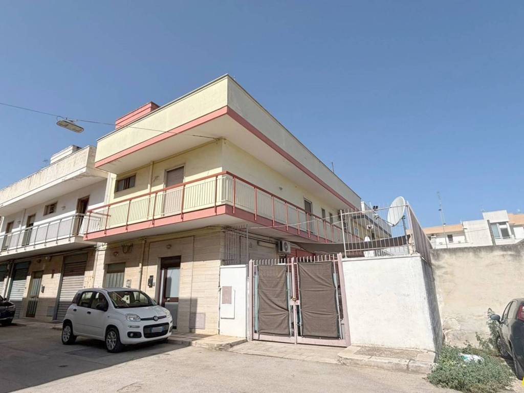 casa indipendente in vendita a Noicattaro