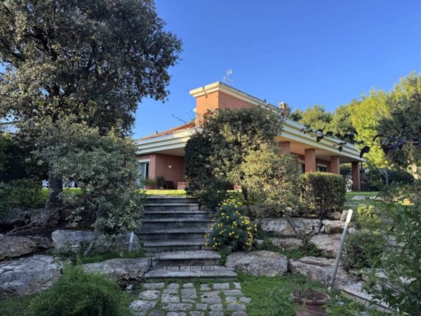 casa indipendente in vendita a Noicattaro in zona Parchitello