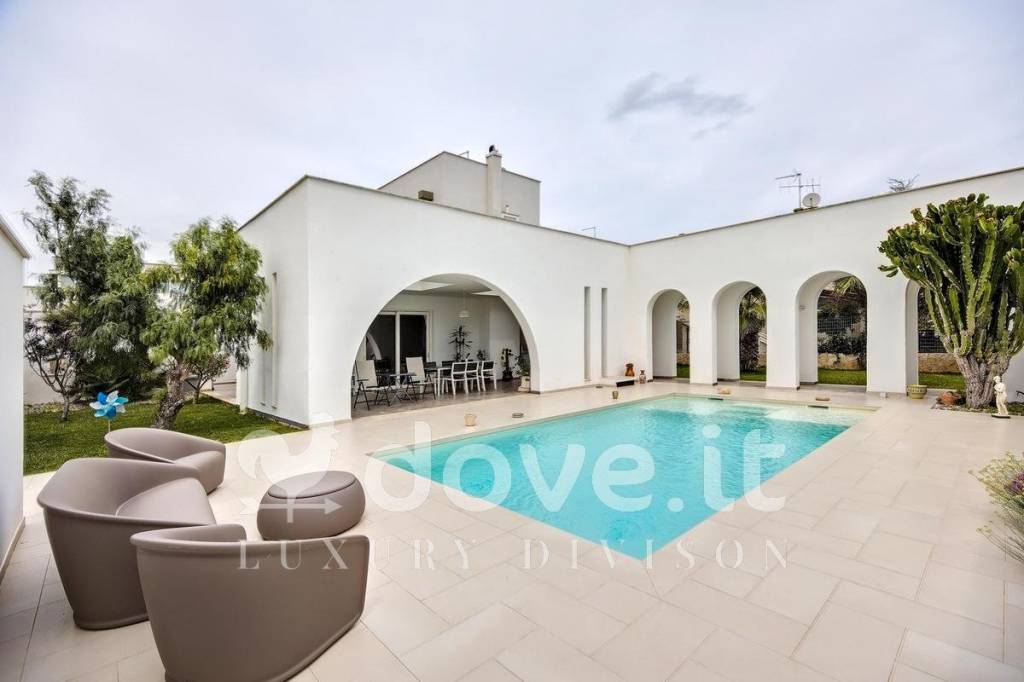 casa indipendente in vendita a Noicattaro