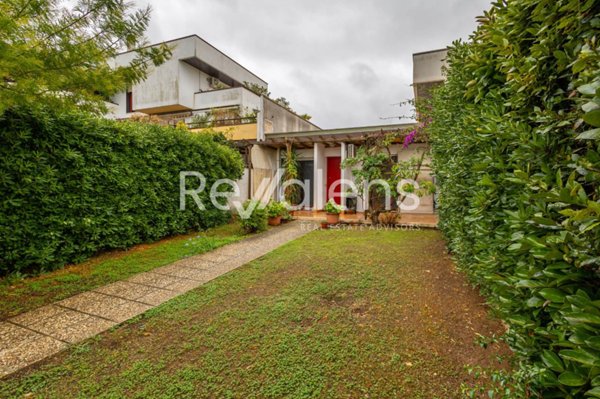 casa indipendente in vendita a Noicattaro in zona Parchitello