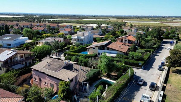 casa indipendente in vendita a Noicattaro