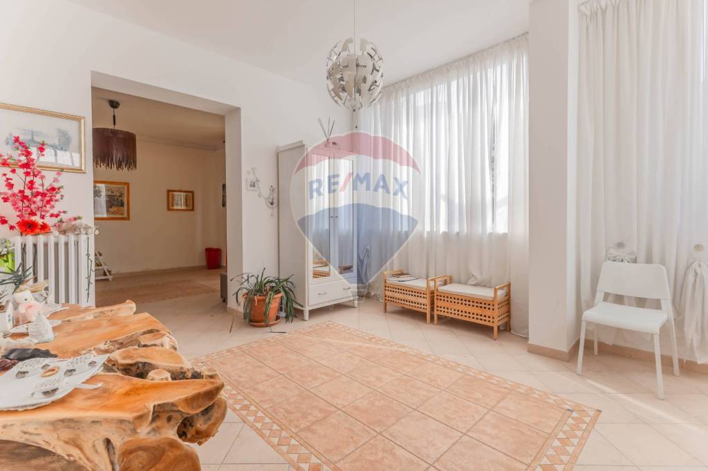 casa indipendente in vendita a Noicattaro in zona Scizzo