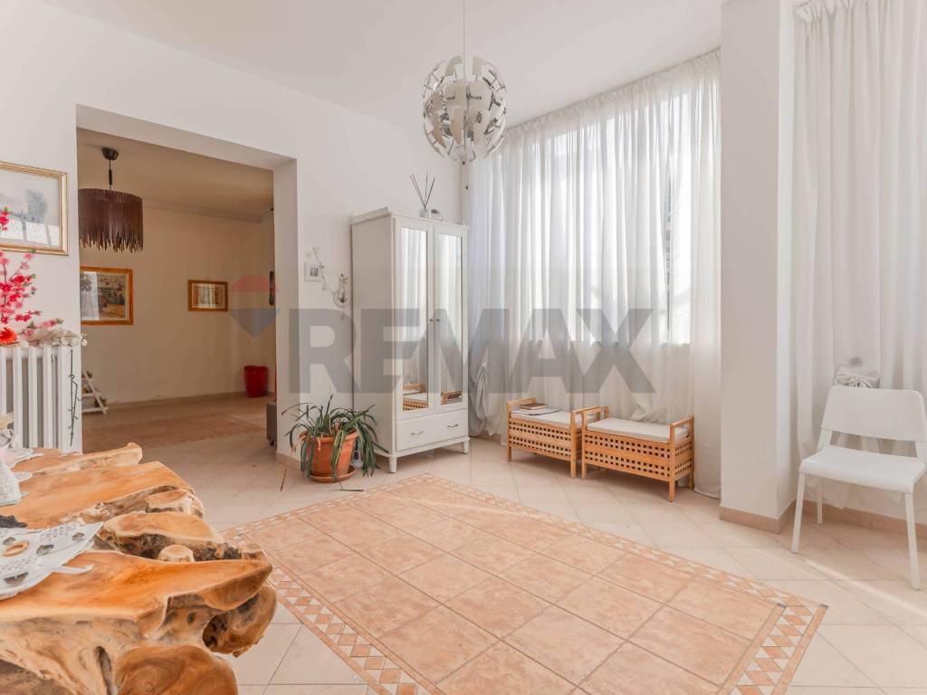 casa indipendente in vendita a Noicattaro in zona Scizzo