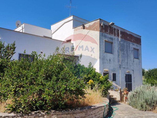 casa indipendente in vendita a Noicattaro
