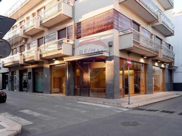 negozio in vendita a Noicattaro