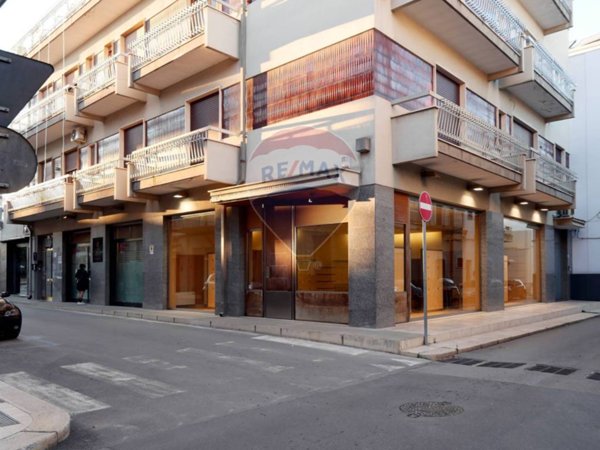 negozio in vendita a Noicattaro