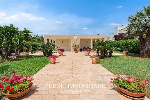 casa indipendente in vendita a Noicattaro in zona Parchitello