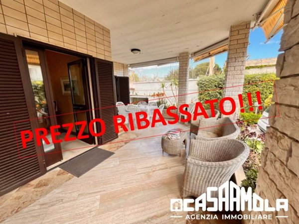 casa indipendente in vendita a Noicattaro in zona Parchitello