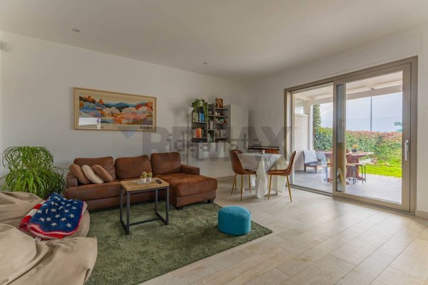 casa indipendente in vendita a Noicattaro