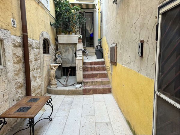 casa indipendente in vendita a Noicattaro