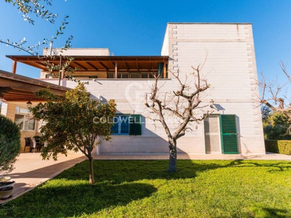 casa indipendente in vendita a Noicattaro in zona Parchitello