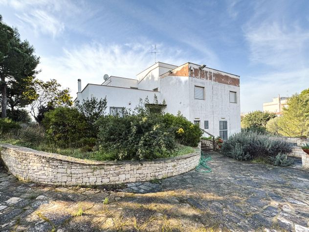 casa indipendente in vendita a Noicattaro in zona Parchitello