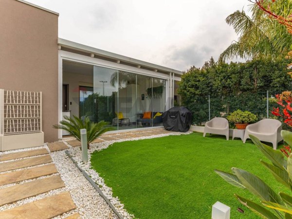 casa indipendente in vendita a Noicattaro