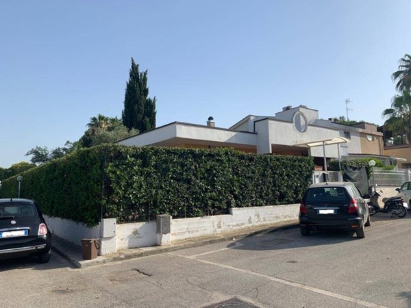 casa indipendente in vendita a Noicattaro in zona Parchitello