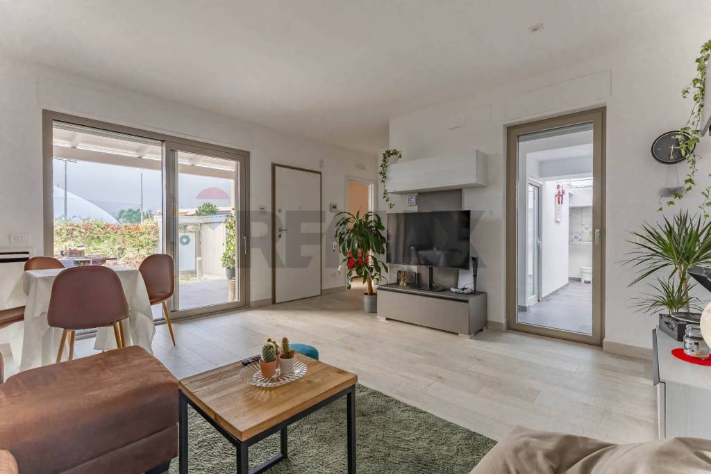 casa indipendente in vendita a Noicattaro in zona Parchitello