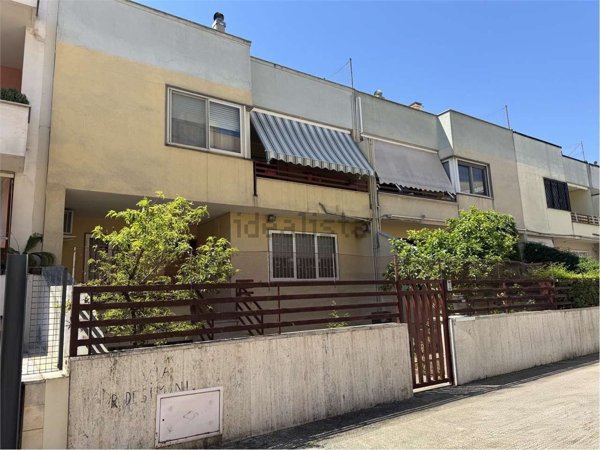 casa indipendente in vendita a Noicattaro