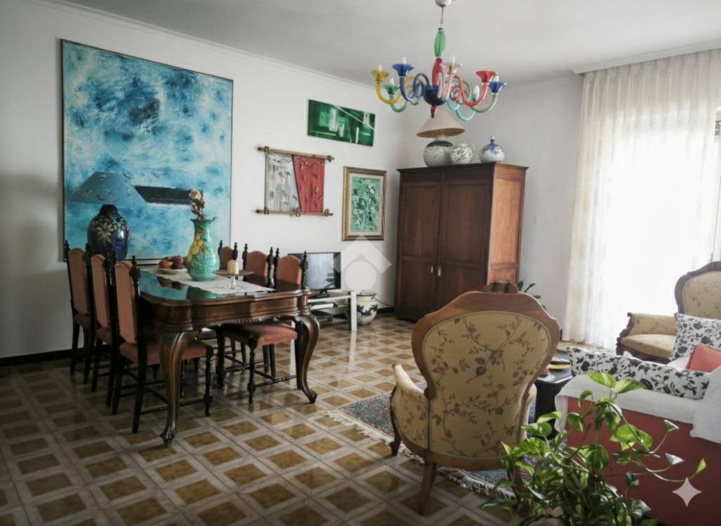appartamento in vendita a Noicattaro in zona Scizzo