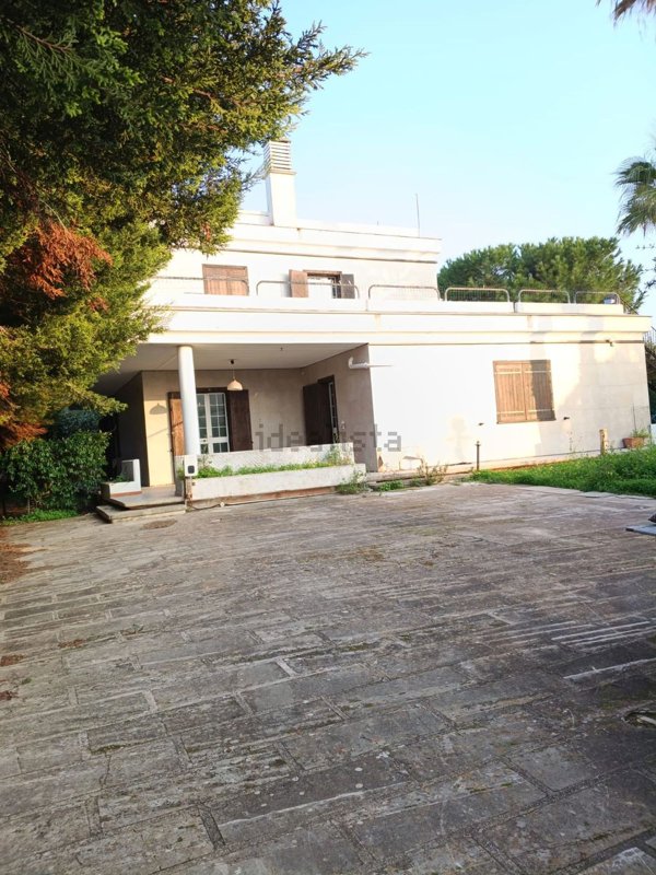 casa indipendente in vendita a Noicattaro in zona Scizzo