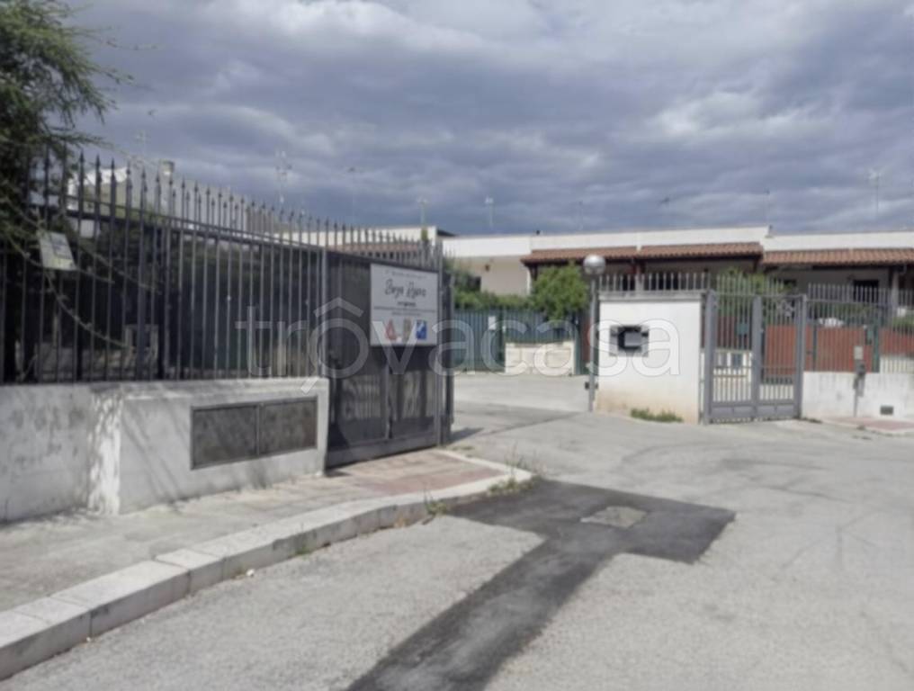 casa indipendente in vendita a Noicattaro in zona Scizzo