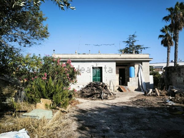 casa indipendente in vendita a Noicattaro in zona Parchitello