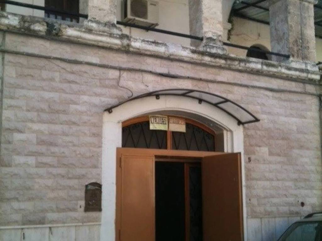 locale commerciale in vendita a Noicattaro