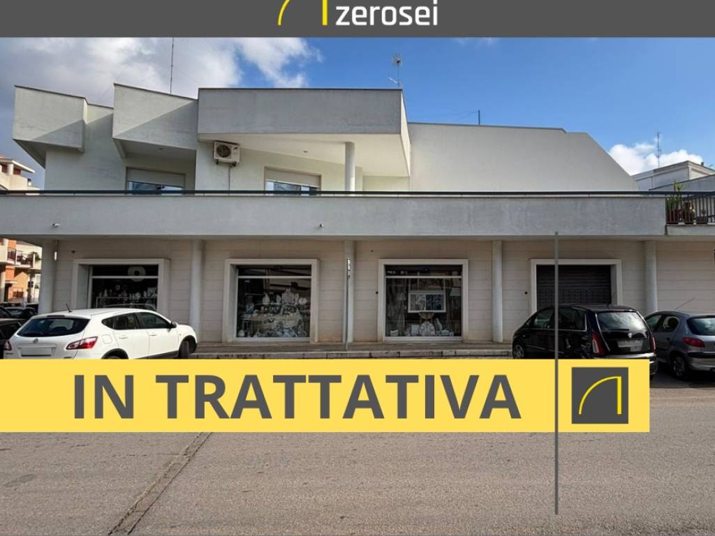 locale commerciale in vendita a Noicattaro