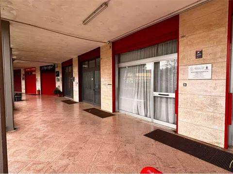 locale commerciale in vendita a Noicattaro
