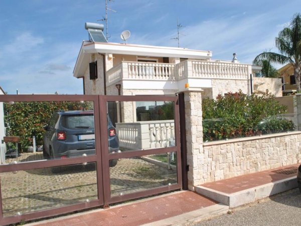 casa indipendente in vendita a Palo del Colle in zona Auricarro