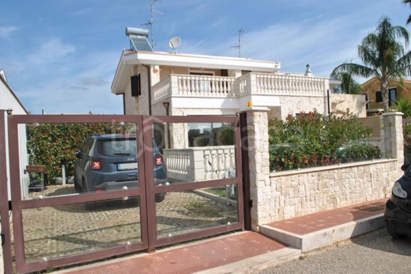 casa indipendente in vendita a Palo del Colle in zona Auricarro