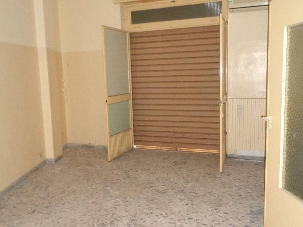 negozio in vendita a Palo del Colle