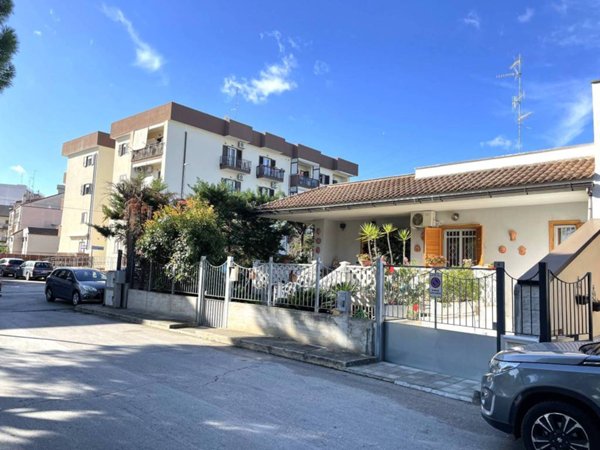 casa indipendente in vendita a Palo del Colle