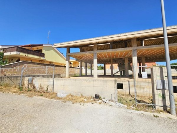 casa indipendente in vendita a Palo del Colle in zona Auricarro