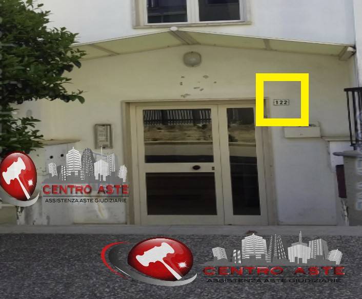 appartamento in vendita a Palo del Colle in zona Auricarro