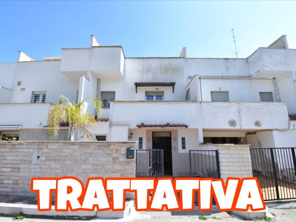 casa indipendente in vendita a Palo del Colle in zona Auricarro