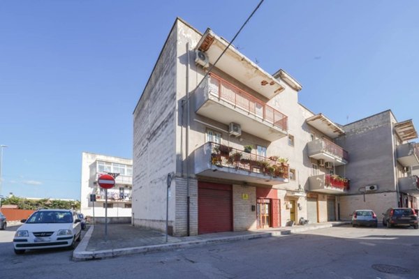 locale commerciale in vendita a Palo del Colle