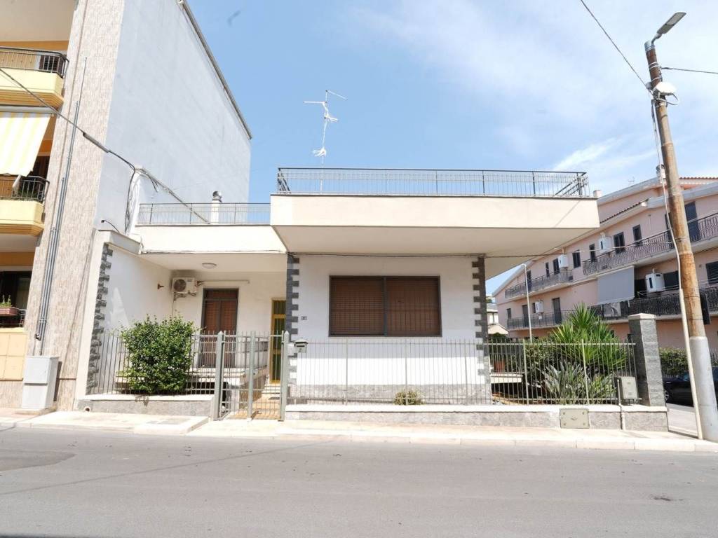 casa indipendente in vendita a Palo del Colle