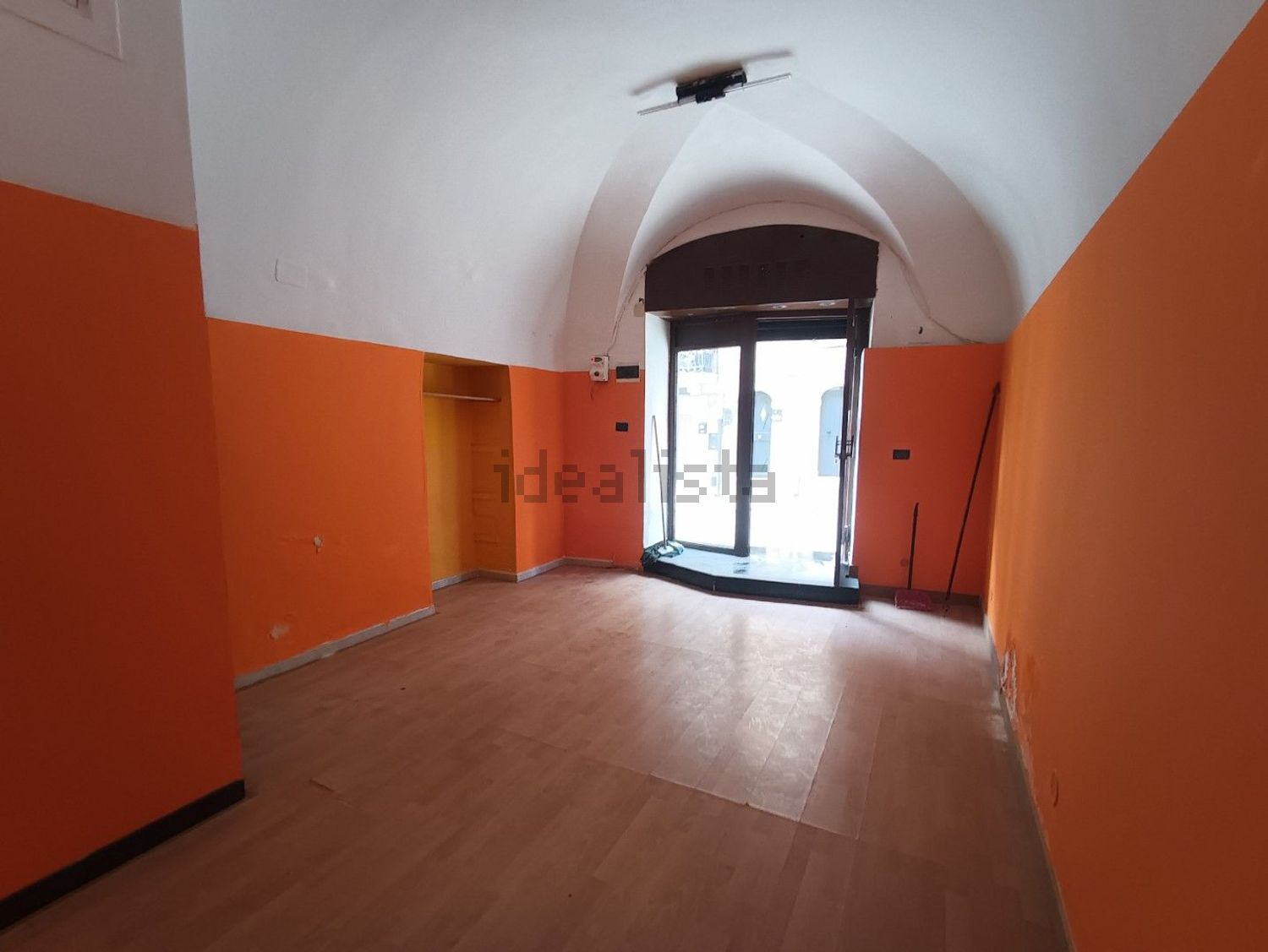 locale commerciale in vendita a Palo del Colle