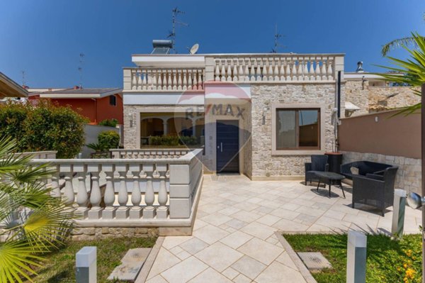 casa indipendente in vendita a Palo del Colle