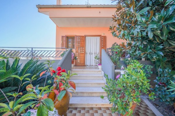 casa indipendente in vendita a Palo del Colle