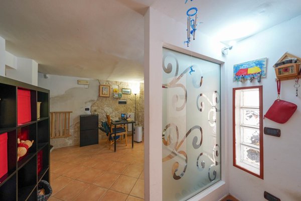 casa indipendente in vendita a Palo del Colle in zona Auricarro