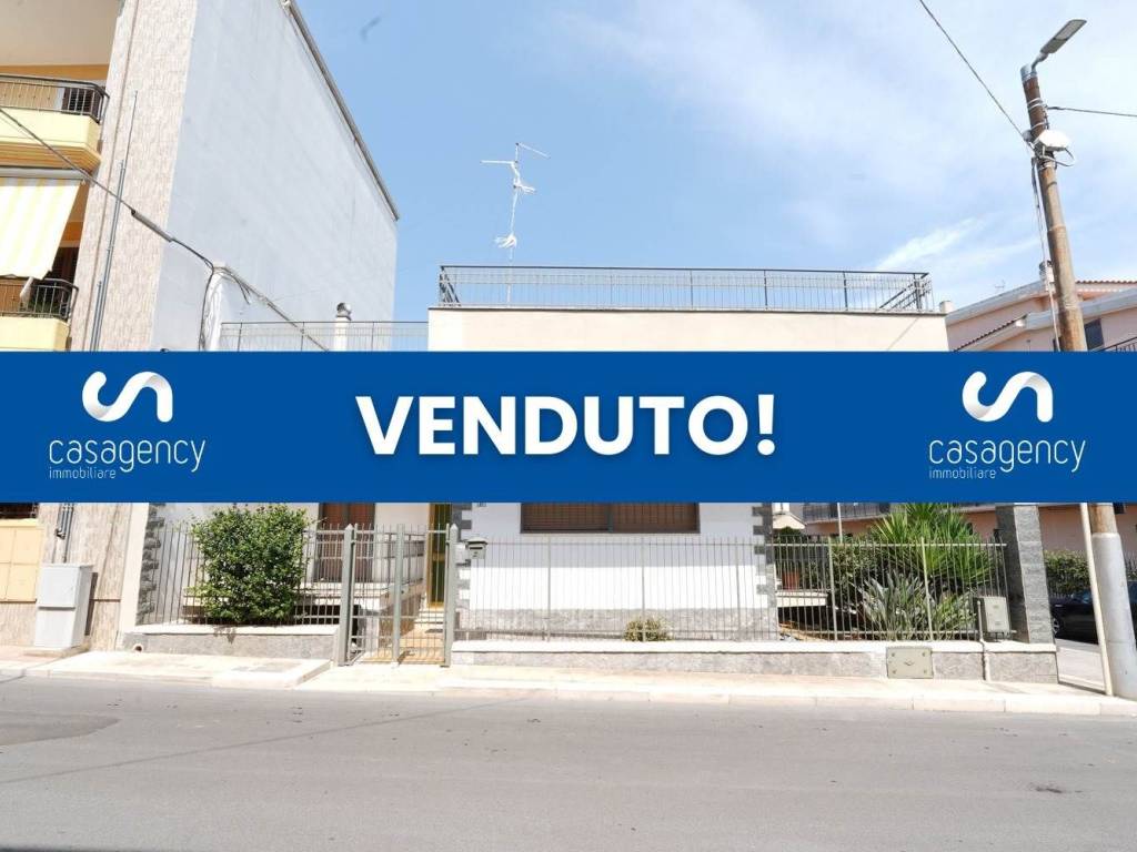 casa indipendente in vendita a Palo del Colle