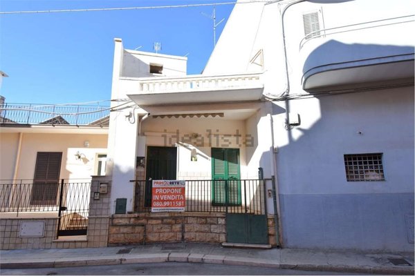 appartamento in vendita a Palo del Colle in zona Auricarro