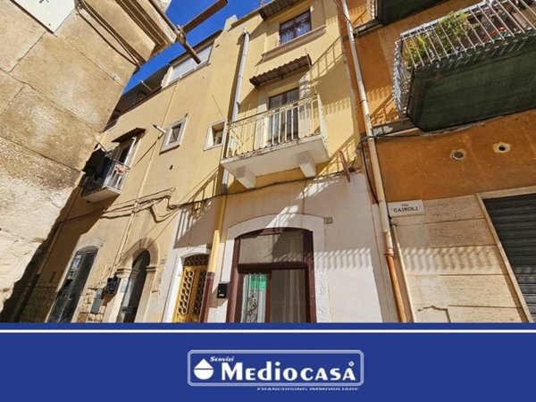 intera palazzina in vendita a Palo del Colle