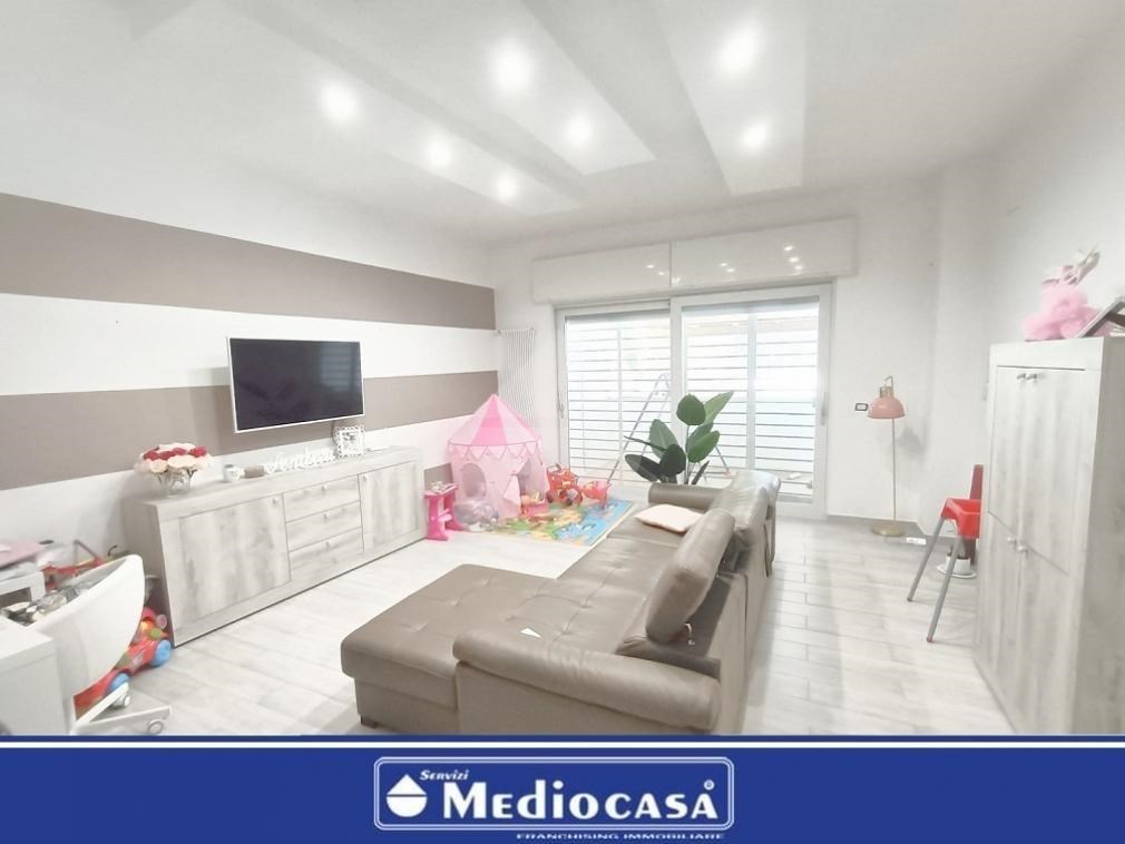 casa indipendente in vendita a Palo del Colle in zona Auricarro