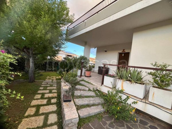 casa indipendente in vendita a Palo del Colle in zona Auricarro