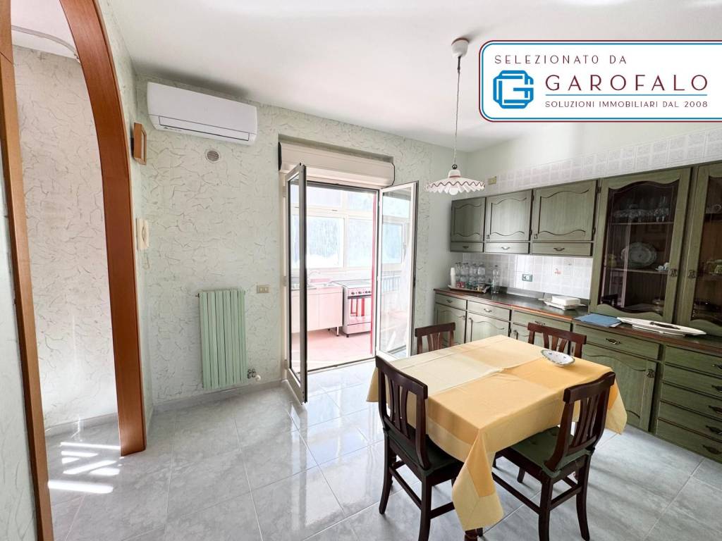 appartamento in vendita a Palo del Colle in zona Auricarro