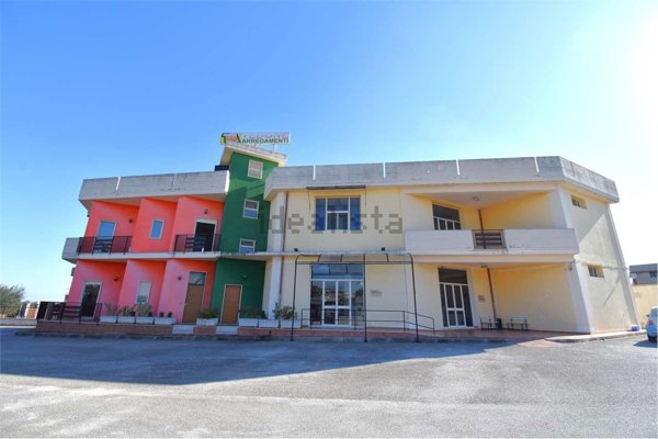 capannone in vendita a Palo del Colle