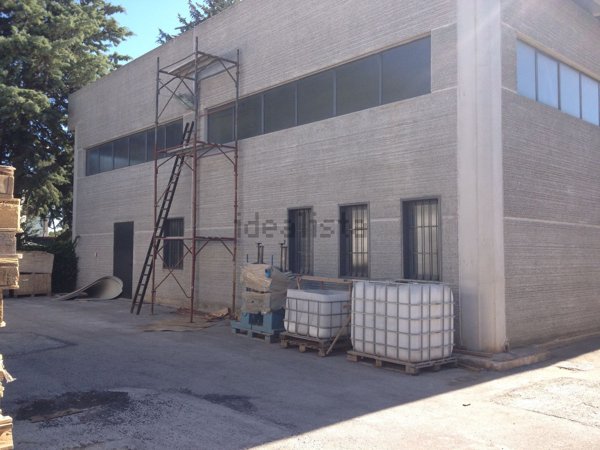 capannone in vendita a Palo del Colle