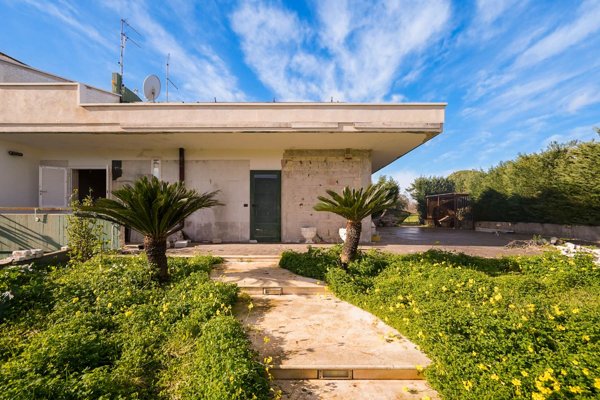 casa indipendente in vendita a Palo del Colle in zona Auricarro